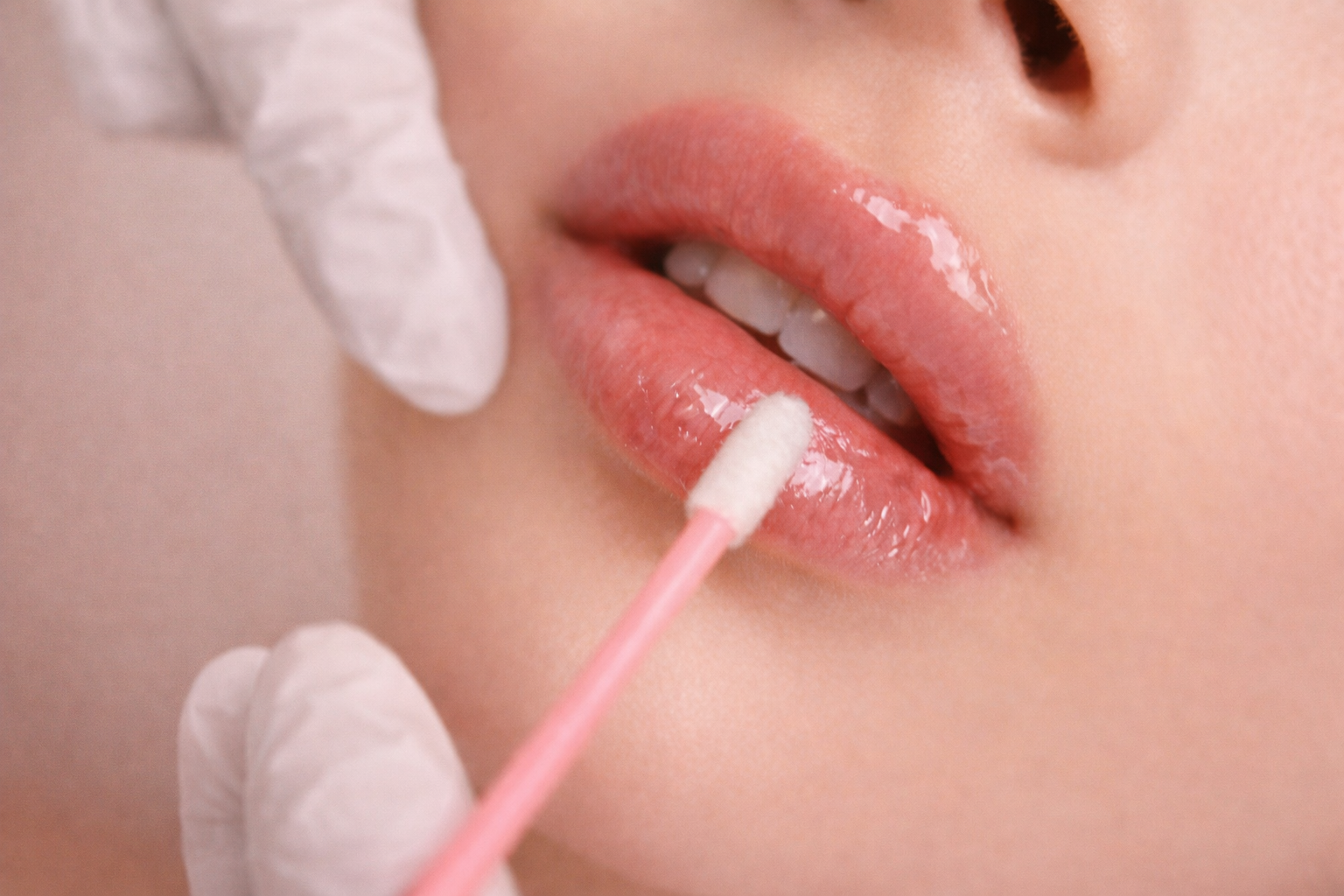 ฟิลเลอร์ (Filler) คืออะไร? เติมตรงไหน เหมาะกับใคร ปลอดภัยแค่ไหน